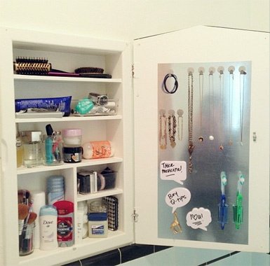 diy magnetic sheet for more storage space in your medicine cabinet | bathroom organization #medicine #cabinets #organization