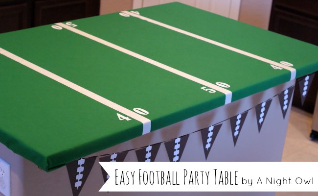 Easy Football Field Party Table by { anightowlblog.com }