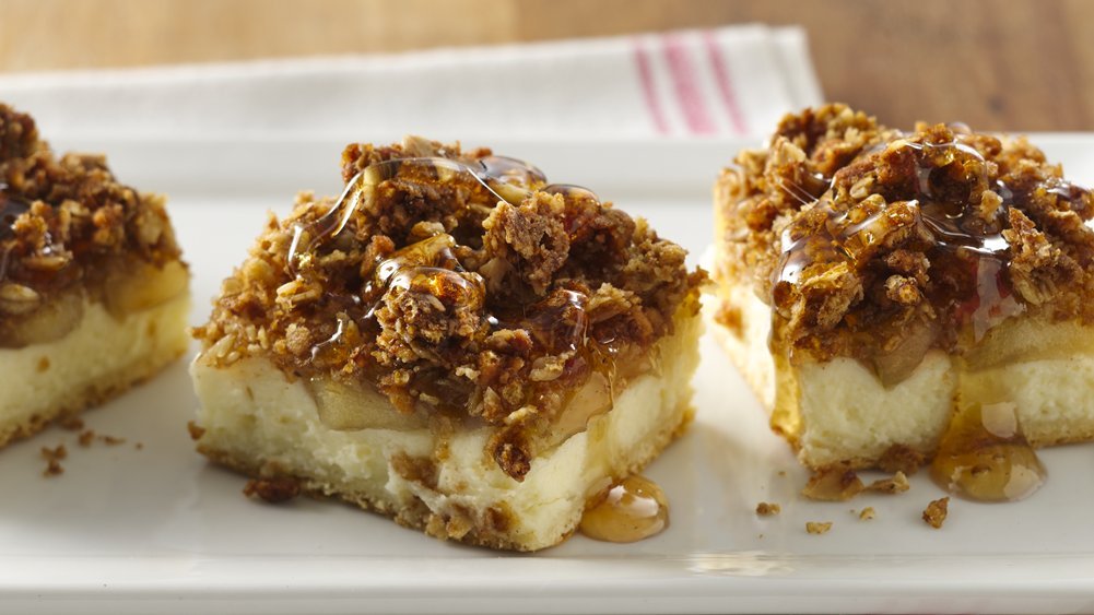 Maple Apple Cheesecake Bars