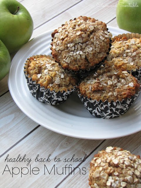 Healthy Apple Muffins Recipe - perfect for an after school snack for the kids! { lilluna.com } #muffins