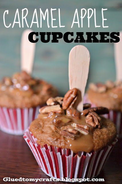 Caramel Apple Cupcakes {Recipe}