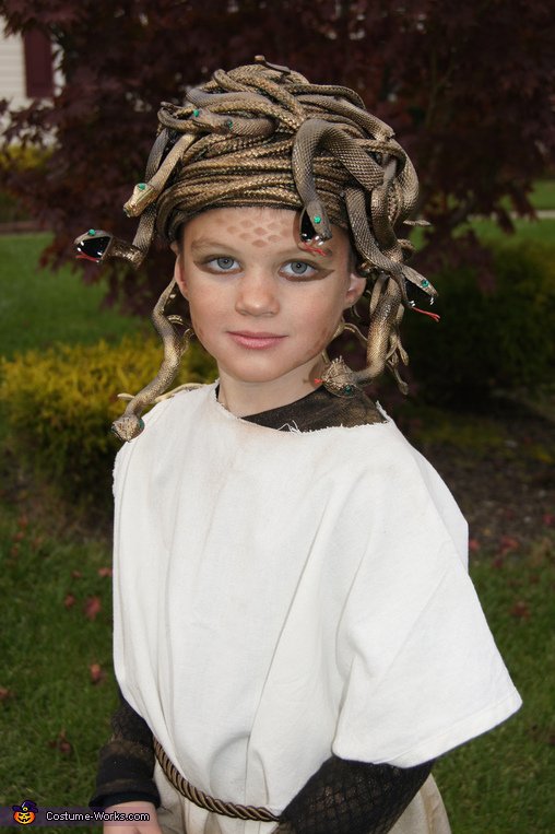 Medusa - Homemade costumes for kids