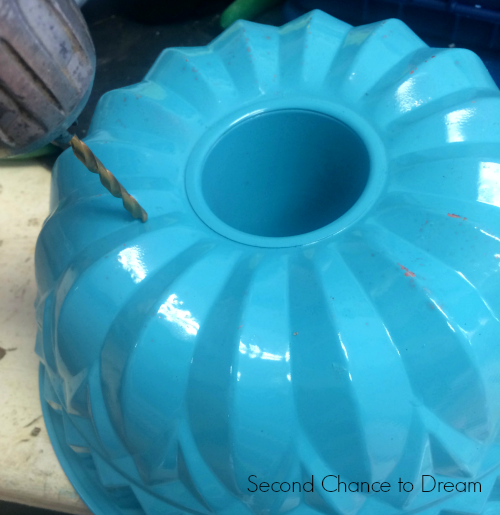 Upcycled Mini Jello Mold Planter Tray - Average But Inspired