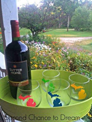 Second Chance to Dream: DIY Michigan Stemless Wine Glasses