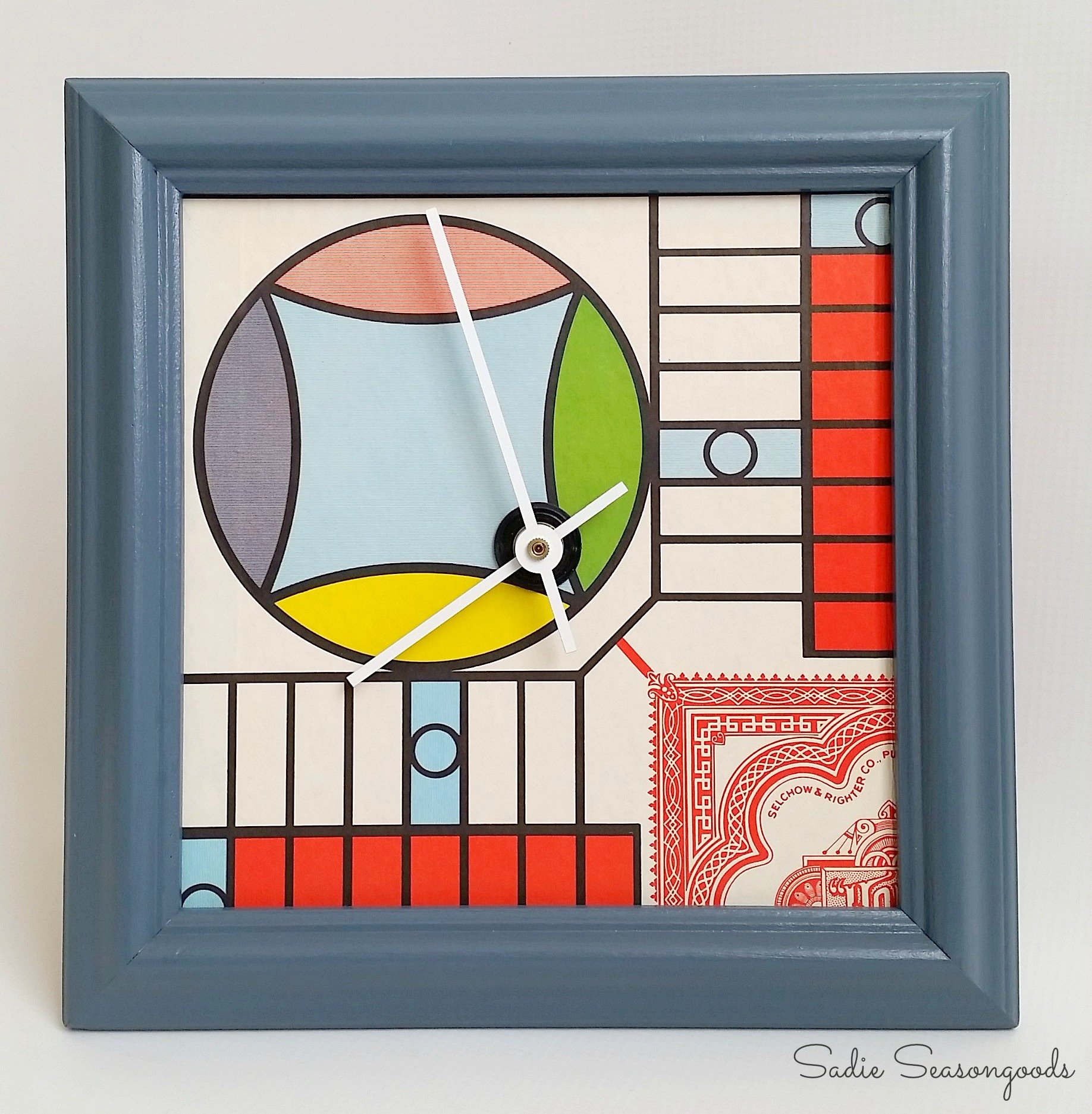Playful Décor: Vintage Parcheesi Game Board Clock