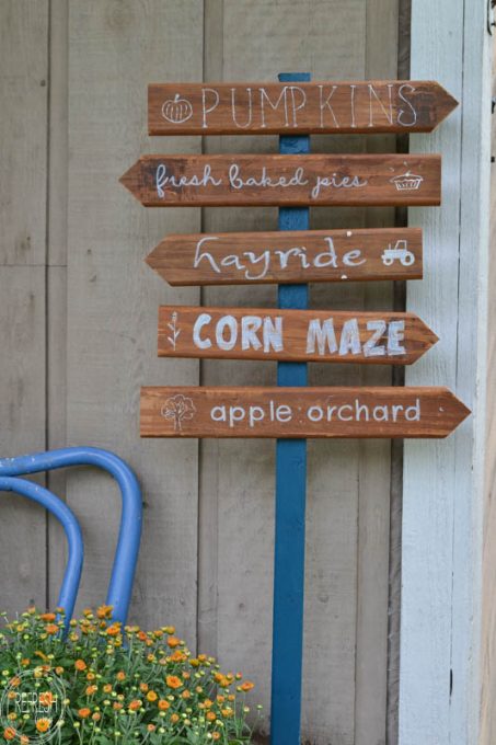 After learning the trick to write perfect letters on signs, this DIY fall wood sign would be so easy to make!