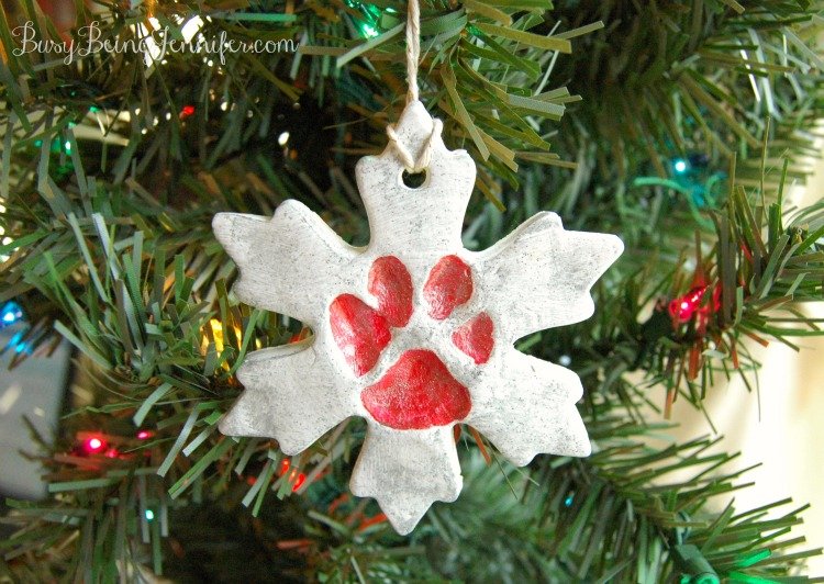 Pet Paw Print Snowflake Ornament from BusyBeingJennifer.com #ad #plaidcrafts